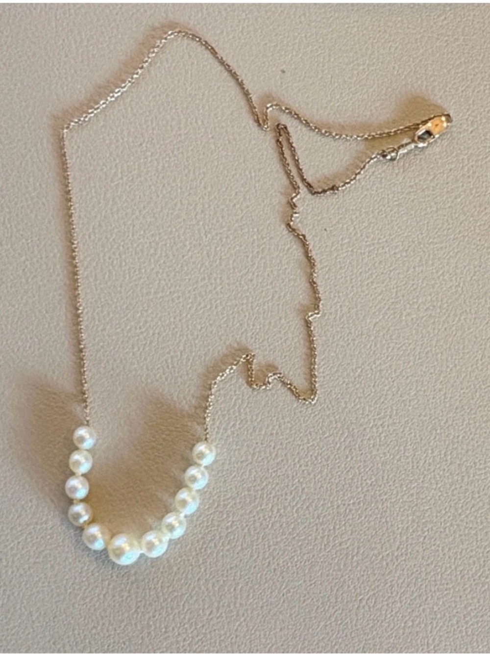 Classic Pearl Bead Necklace in White - Elegant Women’s Necklace
